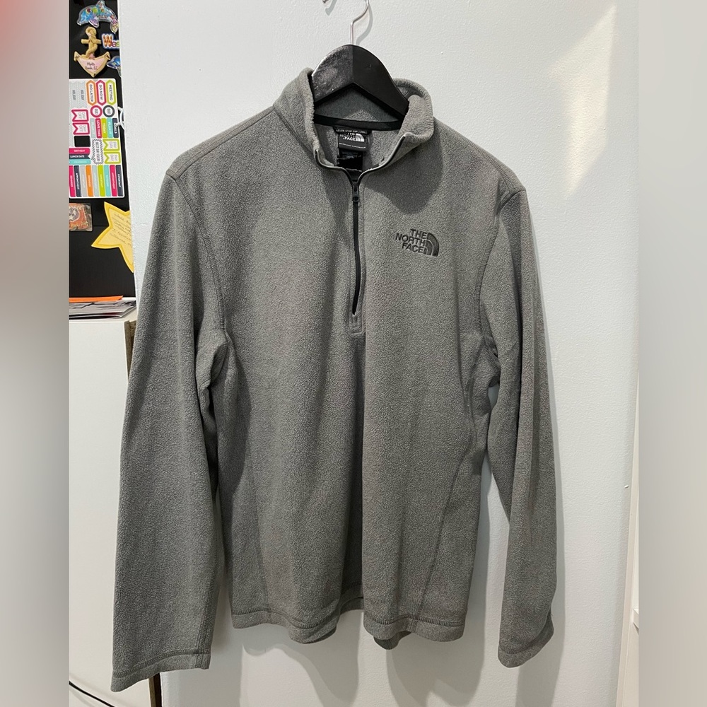The North Face Men’s Small Charcoal Quarter-Zip Pullover Fleece Sweater